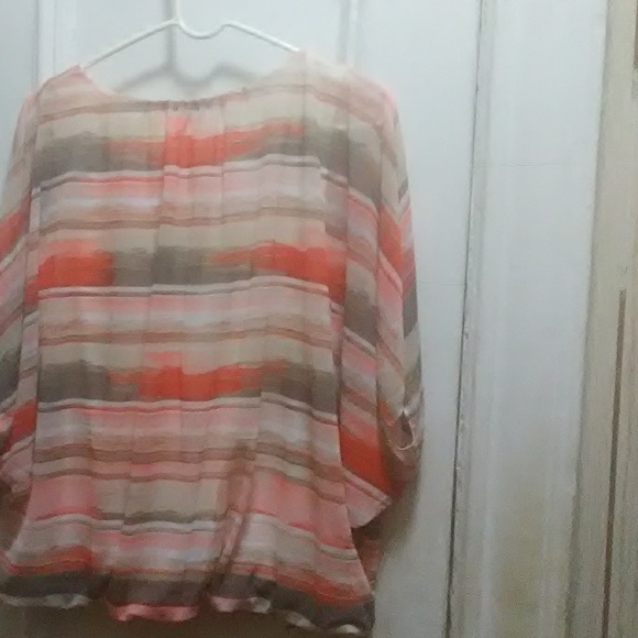 Top - Picture 2 of 4